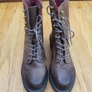 Dr. Martens Casey Lace Combat boot